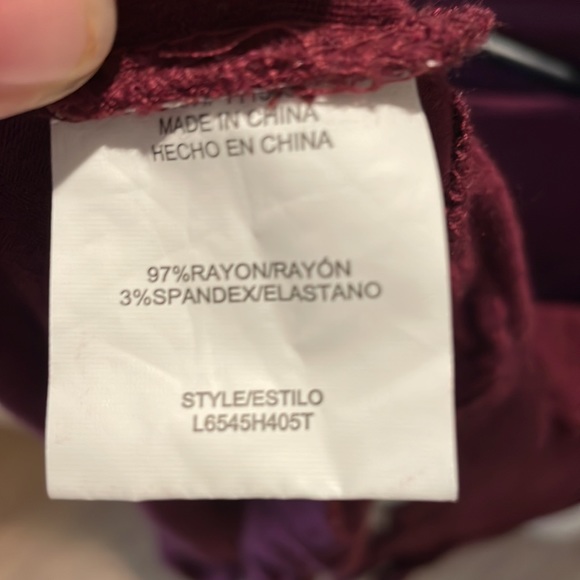 Burgundy Top from Francesca’s - Picture 4 of 7